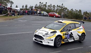 Iago Caamaño parten entre los favoritos para la victoria final con el Ford Fiesta R5